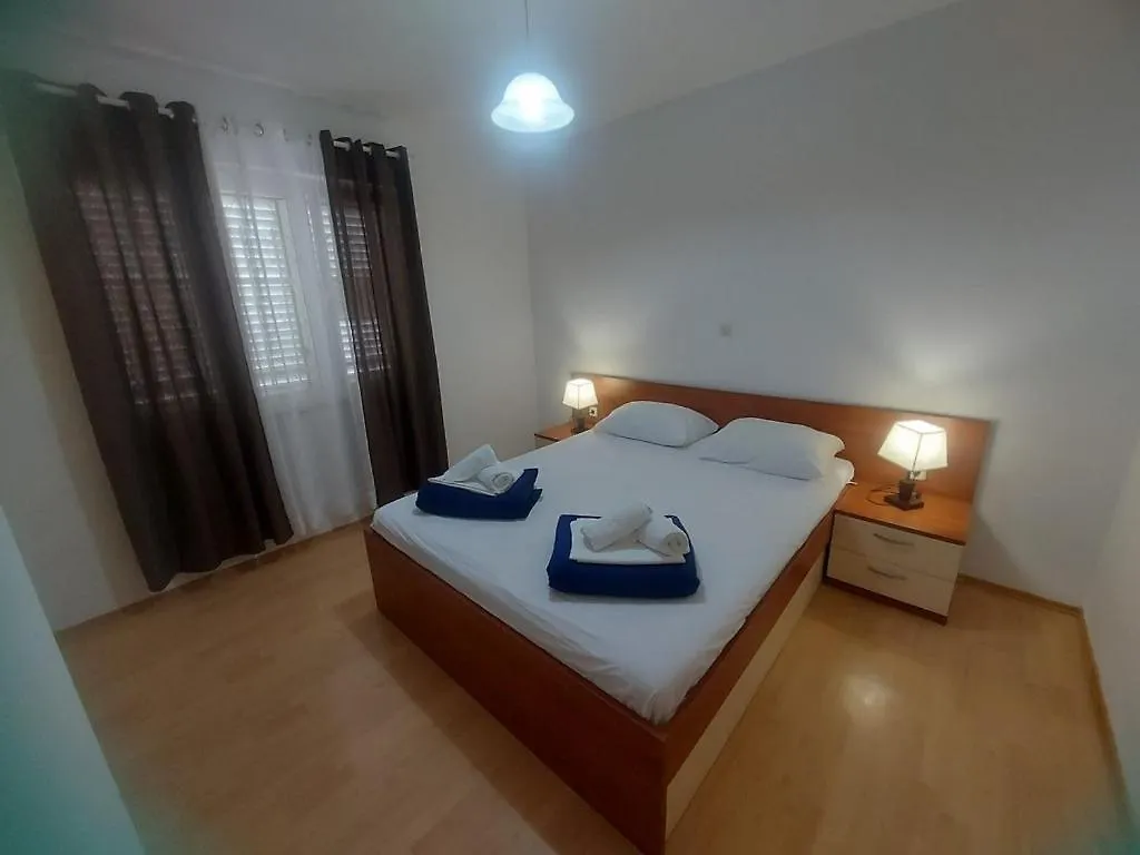 Apartments With A Parking Space Pakostane, Biograd - 22375