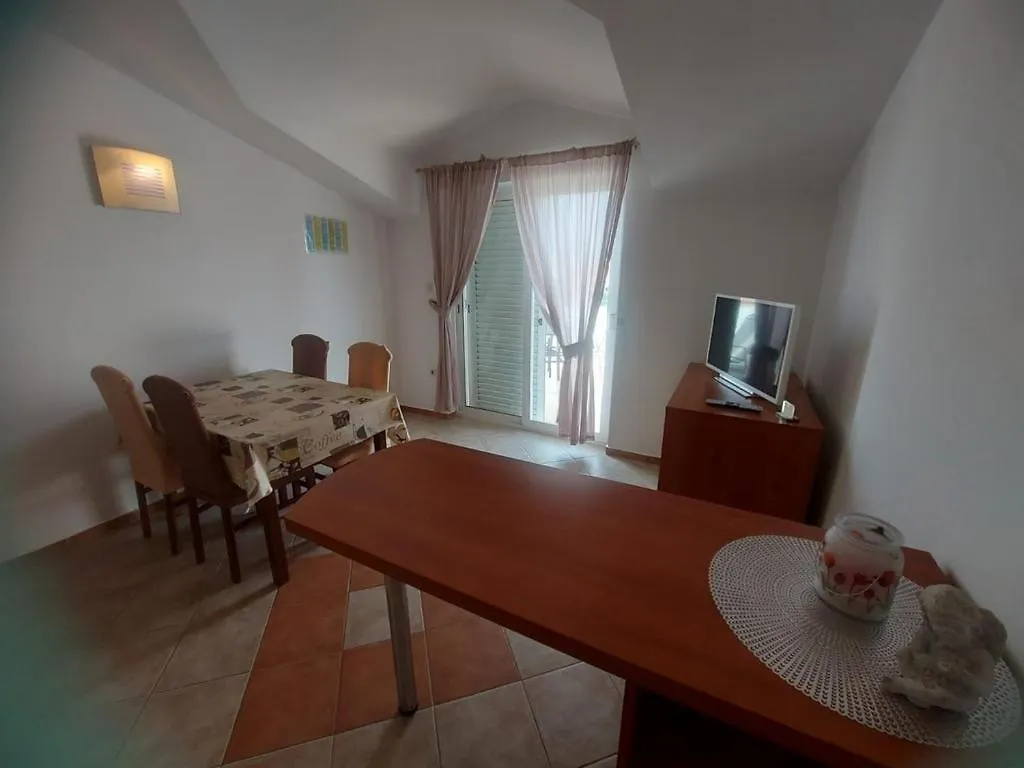 Apartments With A Parking Space Pakostane, Biograd - 22375