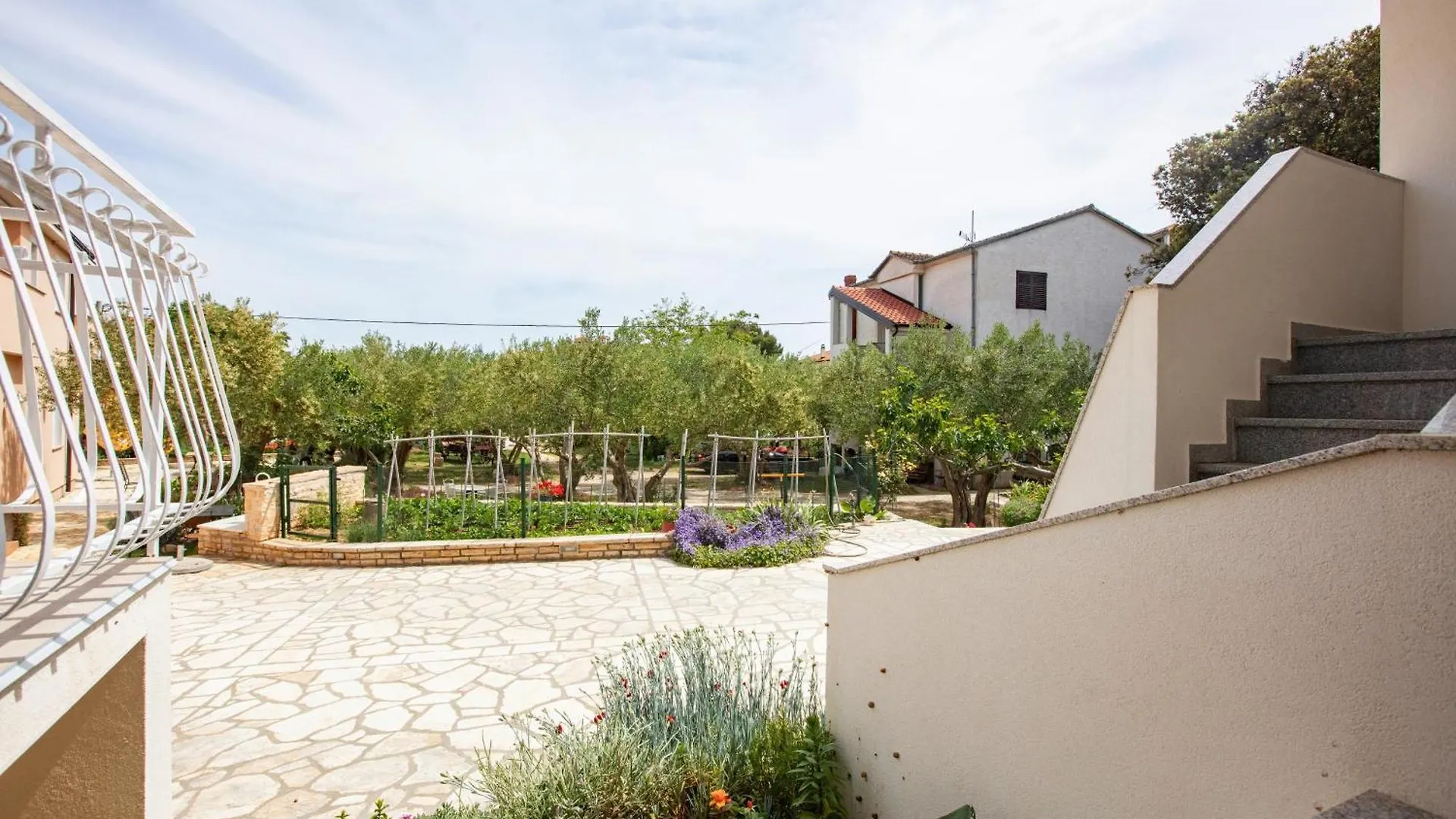 Apartments With A Parking Space Pakostane, Biograd - 22375